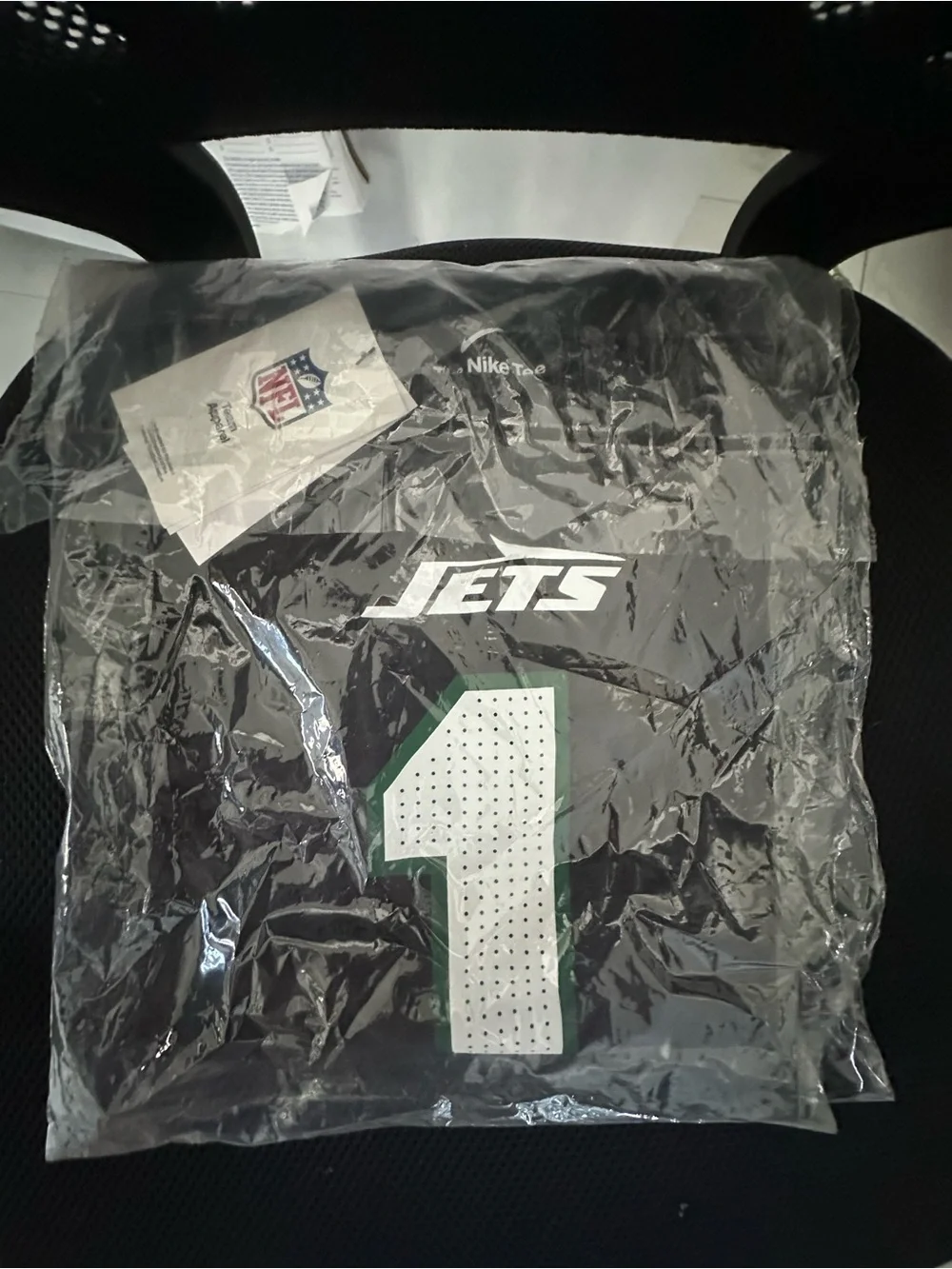 New York Jets#1 T shirt black Kids Size L (14/16) Brand New With Tags